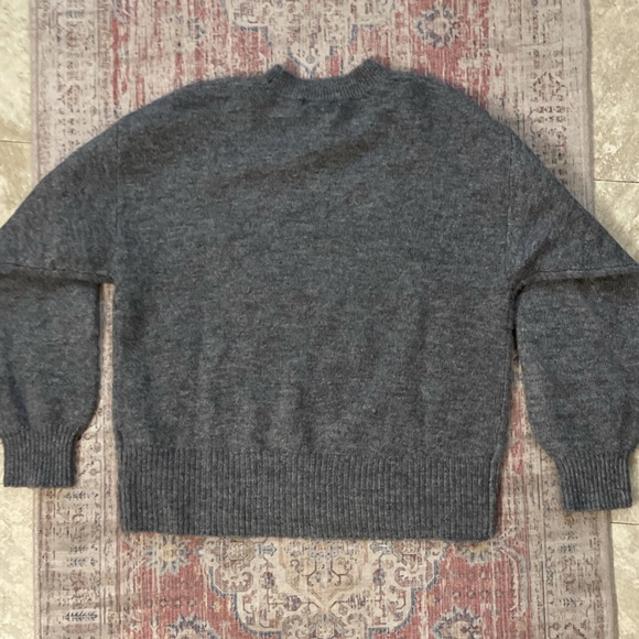 H&M Crewneck Sweater - Picture 2 of 3